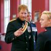 Le prince Harry a rendu une visite surprise aux 406 élèves de l'école militaire royale Duke d'York à Dover dans le Kent le 28 septembre 2015