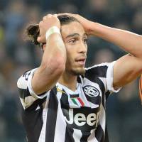 Martin Caceres (Juventus) suspendu : Ivre au volant, il a explosé sa Ferrari...