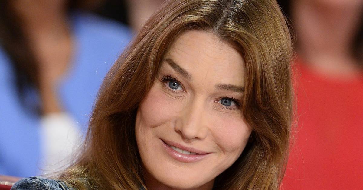 Carla Bruni - Enregistrement de l'émission Vivement Dimanche consacrée
