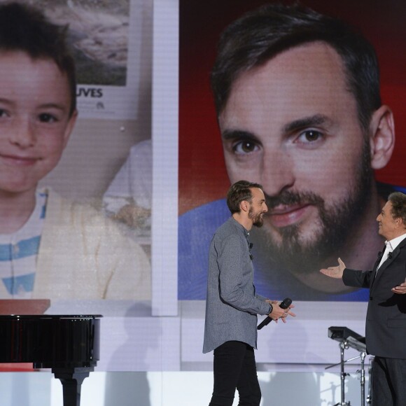 Christophe Willem et Michel Drucker - Enregistrement de l'émission "Vivement Dimanche" consacrée à Chrsitophe Willem, à Paris le 29 Septembre 2015. Diffusion le 4 octobre 2015.