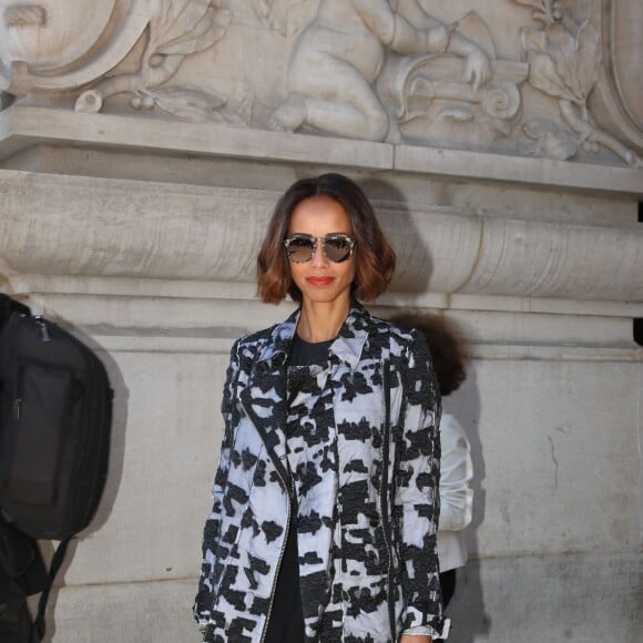 Sonia Rolland au Grand Palais lors du défilé Guy Laroche (collection printemps-été 2016). Paris, le 30 septembre 2015.