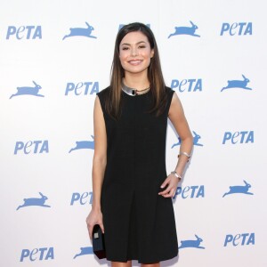 Miranda Cosgrove - Soirée de gala du 35ème anniversaire de la PETA à Los Angeles, le 30 septembre 2015.