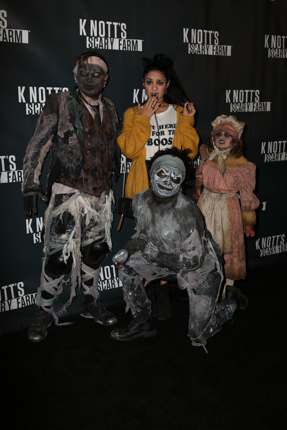Vanessa Hudgens - People lors de la présentation de "Knott's Scary Farm Black" à Buena Park, Los Angeles, le 1er octobre 2015.