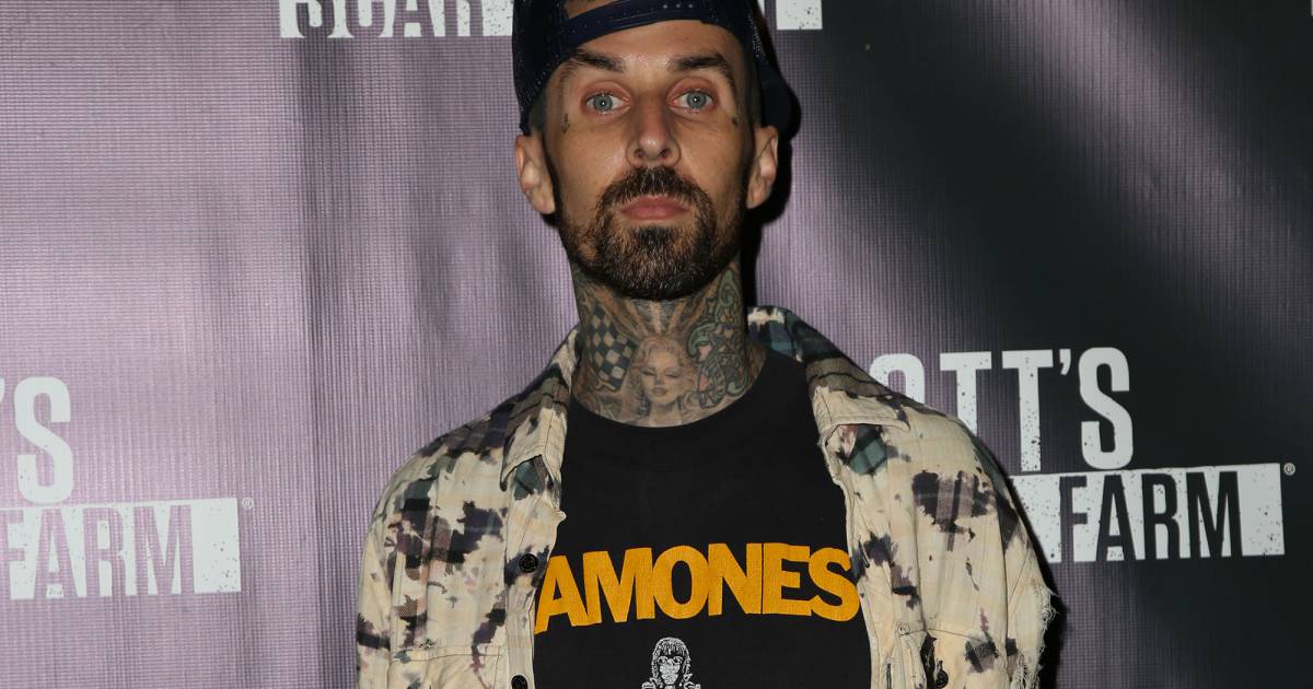 Travis Barker - People lors de la présentation de Knott's Scary Farm