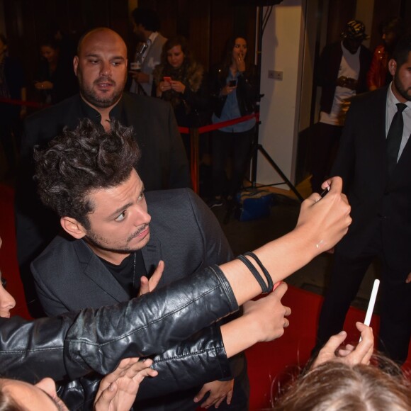 Kev Adams - Arrivée des people à l'avant-première du film "Les Nouvelles Aventures d'Aladin" au Grand Rex à Paris, le 6 octobre 2015.