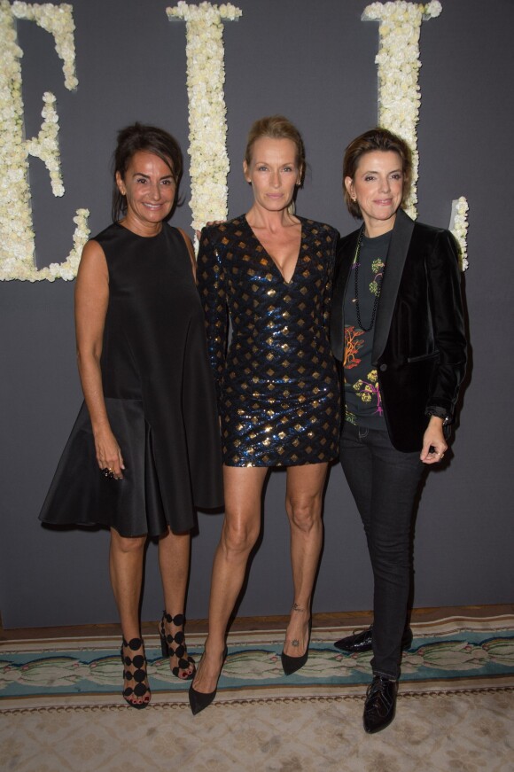 Constance Benqué, Estelle Lefébure et Françoise-Marie Santucci assistent à la soirée des 30 ans de l'édition américaine du magazine Elle et des 70 ans d'Elle France à l'Ambassade des États-Unis. Paris, le 6 octobre 2015.