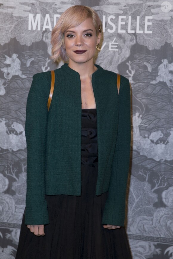 Lily Allen - Photocall lors du vernissage de l'exposition "Mademoiselle Privé" à la Galerie Saatchi à Londres, le 12 octobre 2015.