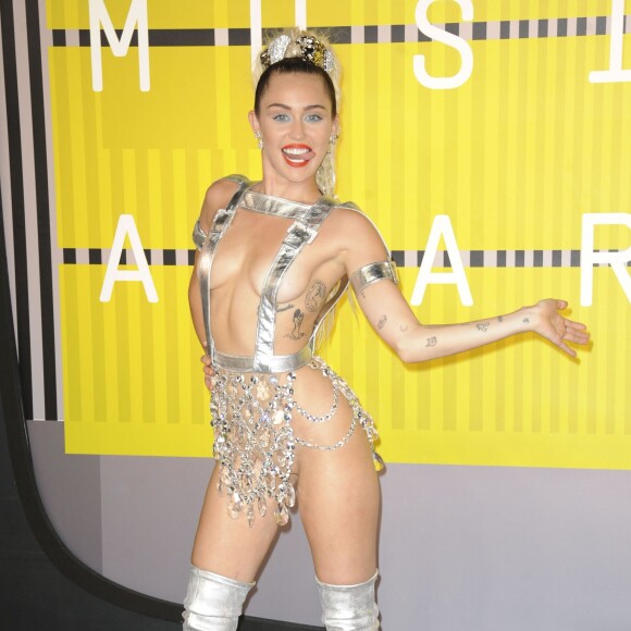 Miley Cyrus - Soirée des MTV Video Music Awards à Los Angeles le 30 aout 2015.