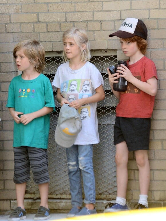 Les enfants de Julia Roberts et Daniel Moder rendent visite a leurs parents sur le tournage de "The Normal Heart" a New York, le 28 juin 2013