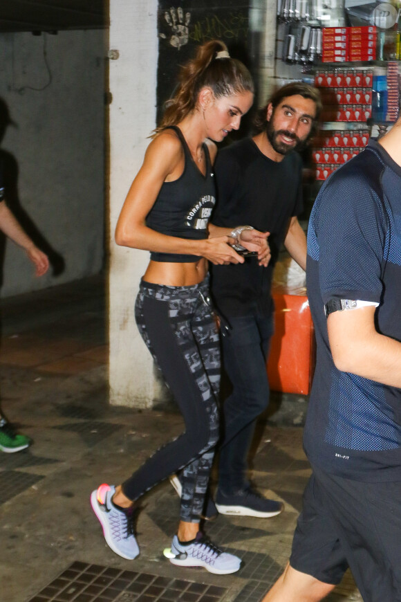 Le top Izabel Goularta participé à un run à Sao Paulo, le 18 octobre 2015