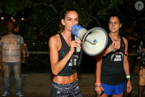 Le top Izabel Goularta participé à un run à Sao Paulo, le 18 octobre 2015