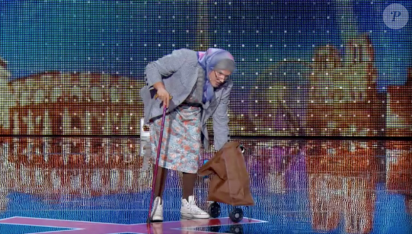 Mémé Gangsta, dans La France a un incroyable talent (saison 10, épisode 1), le mardi 20 octobre 2015 sur M6.