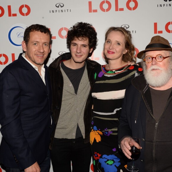 Exclusif - Dany Boon, Vincent Lacoste, Julie Delpy et son père Albert Delpy - Première du film "Lolo" chez Castel à Paris le 19 octobre 2015.