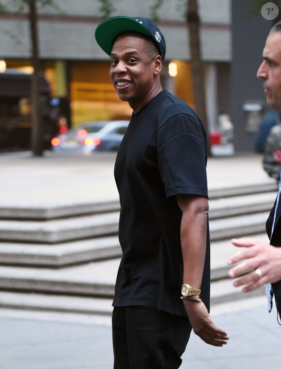 Jay-Z dans les rues de New York en mai 2015