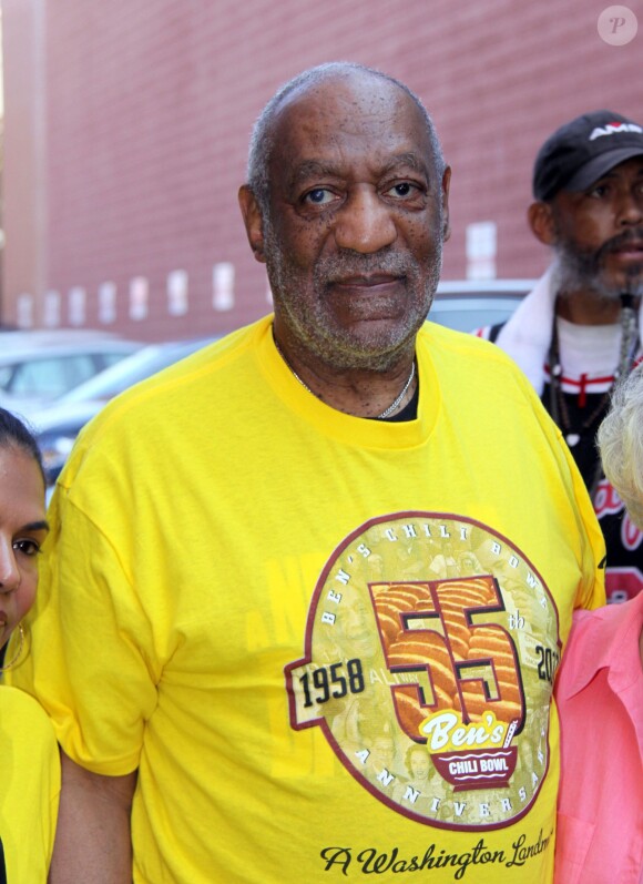 Bill Cosby - 55e anniversaire du Ben's Chili Bowl à Washington, le 22 août 2013. L'ex-star du Cosby Show est au coeur d'un énorme scandale pour des agressions sexuelles présumées sur plus d'une cinquantaine de femmes...