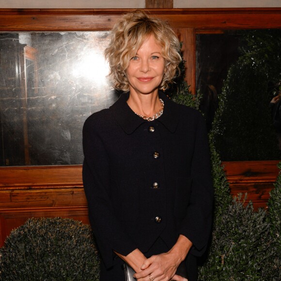 Meg Ryan assiste au déjeuner de coup d'envoi du programme "Through Her Lens: The Tribeca Chanel Women's Filmmaker Program" au restaurant Locanda Verde. New York, le 26 octobre 2015.