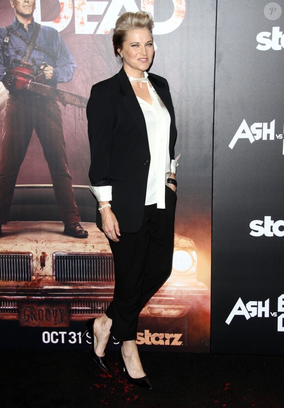 Lucy Lawless à la première de ‘STARZ Ash vs Evil Dead' à Hollywood, le 28 octobre 2015
