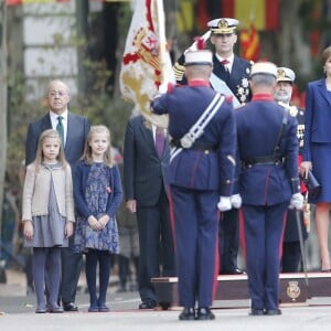 Leonor, princesse des Asturies, prenait part pour la deuxième fois avec le roi Felipe VI, la reine Letizia et l'infante Sofia à la Fête nationale le 12 octobre 2015 à Madrid.