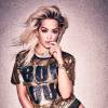 Rita Ora pose en lingerie pour Tezenis.