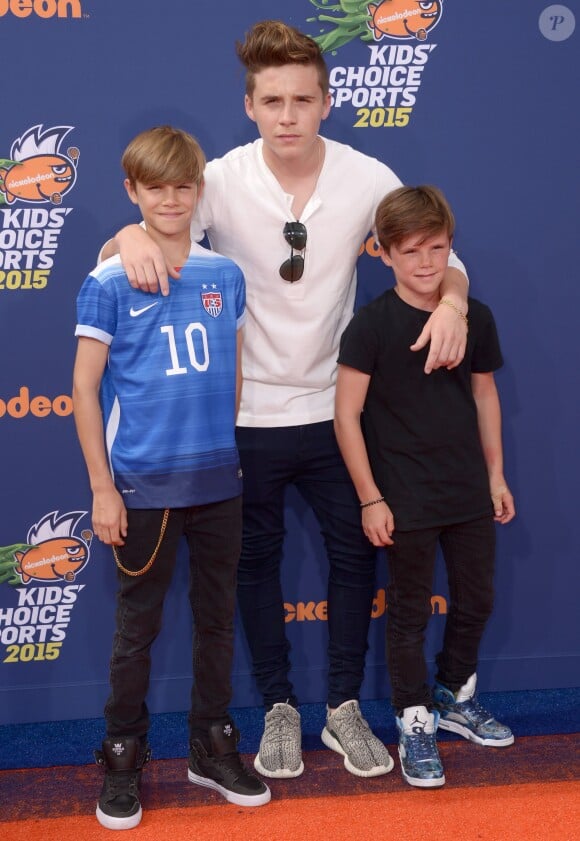 Romeo, Brooklyn et Cruz Beckham aux Nickelodeon Kids' Choice Sports Awards 2015.