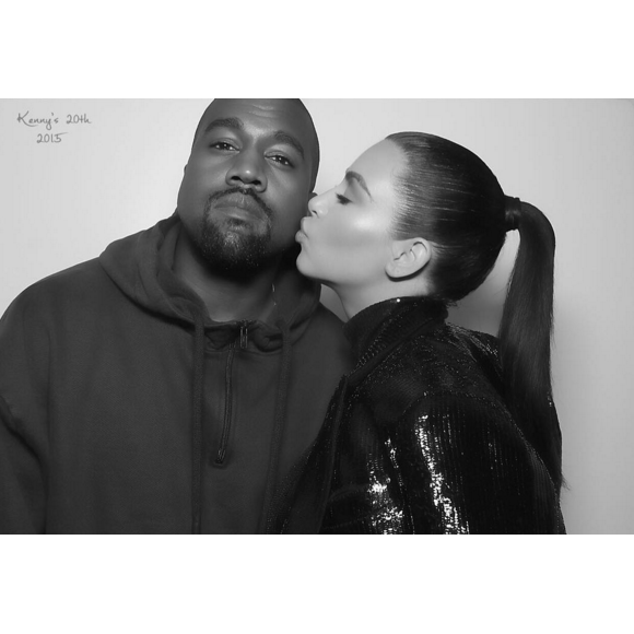 Kanye West et Kim Kardashian assistent à la soirée des 20 ans de Kendall Jenner. Los Angeles, le 2 novembre 2015.