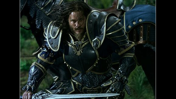 Warcraft, avec le héros de la série Vikings, dévoile sa bande-annonce explosive