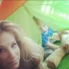 Heather Morris et son fils aîné / photo postée sur le compte Instagram de l'actrice.