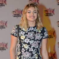 Louane Emera, amincie mais complexée : "Mon corps a beaucoup changé"