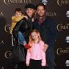 Jason Priestley, sa femme Naomi et leurs enfants Ava et Dashiell - Avant-première du film "Cinderella" (Cendrillon) à Hollywood, le 1er mars 2015.