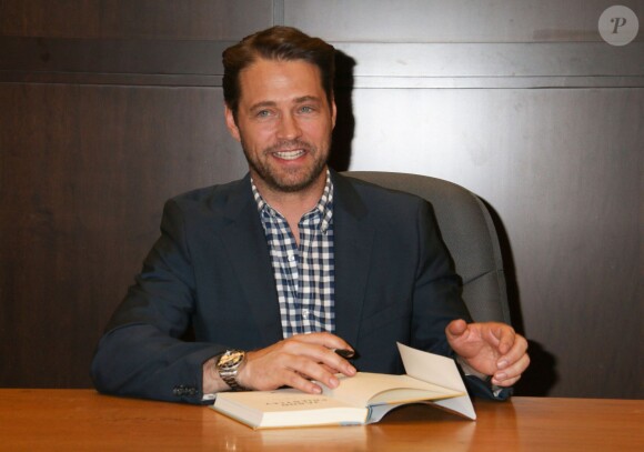 Jason Priestley dédicace son livre "Jason Priestley - A Memoir" à "Barnes & Noble bookstore" à "The Grove", Los Angeles, le 14 mai 2014