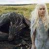 Une image du final de la saison 5 avec la Mère des Dragons, Daenerys Targaryen, jouée par Emilia Clarke