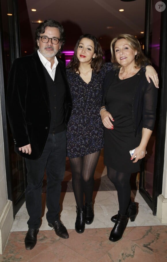 Violette Barratier, sa mère et son père Christophe Barratier assistent au cocktaïl du 2e Festival du Cinéma et Musique de film de la Baule, le 12 Novembre 2015.
