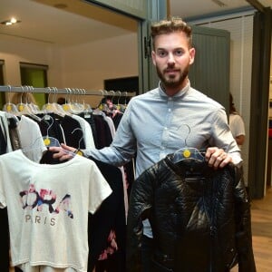 Exclusif - M.Pokora présente sa nouvelle collection de prêt-à-porter féminin OÔRA by M. Pokora pour Cache Cache à Paris le 22 octobre 2015. © Giancarclo Gorassini / Bestimage.