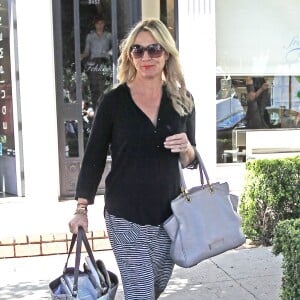 Jennie Garth à la sortie du salon "Frederic Fekkai" à Los Angeles, le 30 avril 201