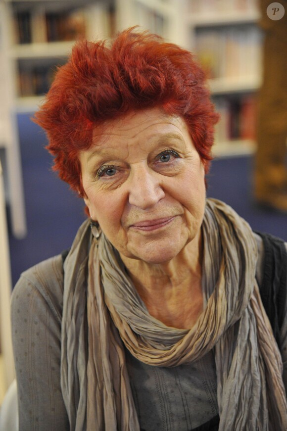 Anne Sylvestre - La 33e edition du Salon du Livre, porte de Versailles à Paris, le 22 mars 2013.