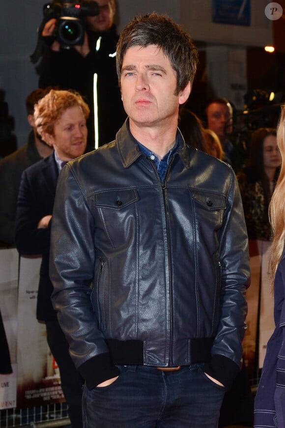 Noel Gallagher lors de la première du film "A Vif !" (Burnt) au cinéma Vue au Leicester Square à Londres, le 28 octobre 2015.