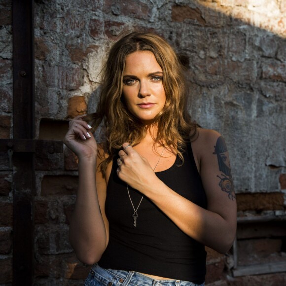 La chanteuse Tove Lo pose à Stockholm, le 26 juillet 2014.