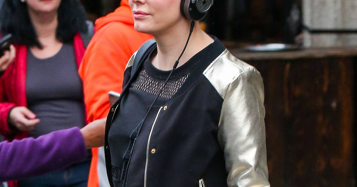 Rose McGowan sort de l'hôtel Bowery à New York. Le 5 novembre 2015