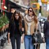 Exclusif - Cindy Crawford se promène avec sa fille Kaia Jordan Gerber dans les rues de New York. Le 22 novembre 2015