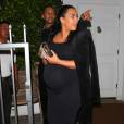 John Legend et Kim Kardashian, enceinte, au restaurant Giorgio Baldi à Santa Monica. Le 21 novembre 2015.