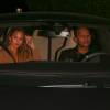 Chrissy Teigen et son mari John Legend quittent le restaurant Giorgio Baldi après y avoir dîné avec Kim Kardashian. Santa Monica, le 21 novembre 2015.