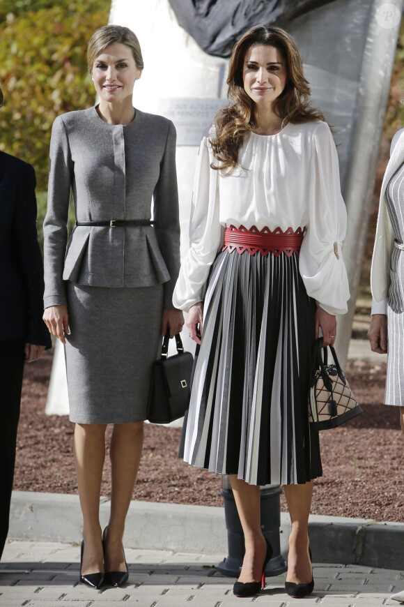 Rania de Jordanie avec Letizia d'Espagne à Madrid le 20 novembre 2015 lors de sa visite d'Etat avec le roi Abdullah II.