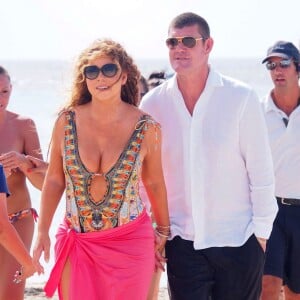 Mariah Carey et James Packer débarquent de l'Arctic le 1er juillet 2015.