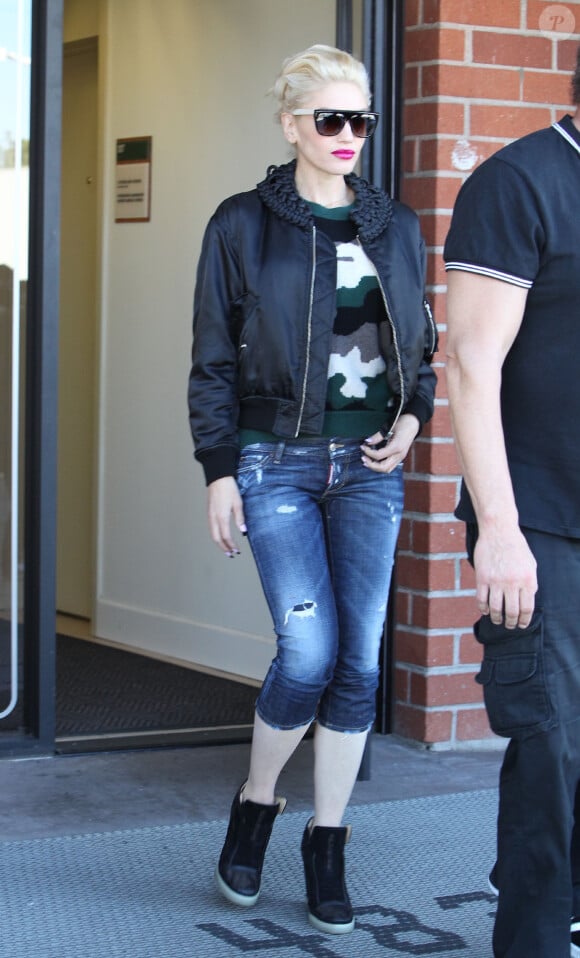 Gwen Stefani à la sortie d'un centre médical à Los Angeles, le 13 novembre 2015