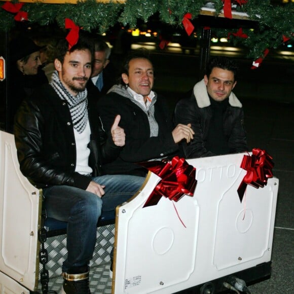 Florian Hessique, Philippe Candeloro et Grégory Bakian - Lancement du Marché de Noël de La Défense le 26 novembre 2015.