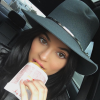 Kylie Jenner a posté une photo d'elle en train de manger, sur son compte Instagram le 28 novembre 2015.