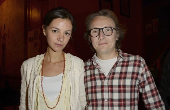 Exclusif - Lorànt Deutsch et sa femme Marie-Julie Baup, au théâtre Antoine à Paris le 21 mai 2015.