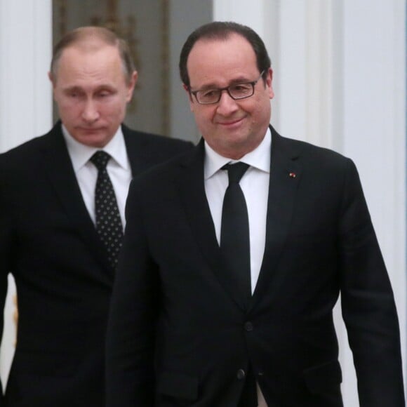 François Hollande et Vladimir Poutine donnent une conférence de presse à Moscou le 26 novembre 2015.