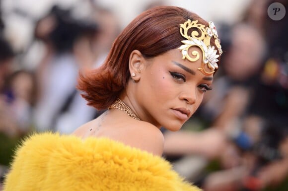 Rihanna assiste au MET Gala 2015 au Metropolitan Museum of Art. New York, le 4 mai 2015.