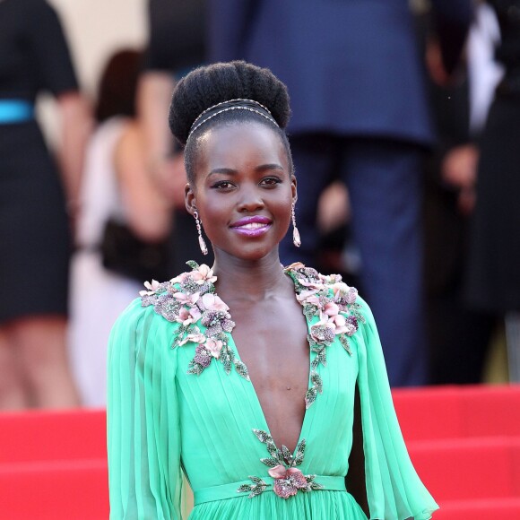 Lupita Nyong'o lors de la cérémonie d'ouverture du 68e Festival du film de Cannes. Le 13 mai 2015.